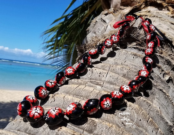 Buy Vidillo Hawaiian Leis Necklace,50Pcs Lei Hawaii Flowers Necklace  Garland,Tropical Luau Rainbow Coloured Flower Lei Silk Flower Garland for  Luau Theme Summer Beach Party Birthday Christmas (50pcs) Online at  desertcartINDIA