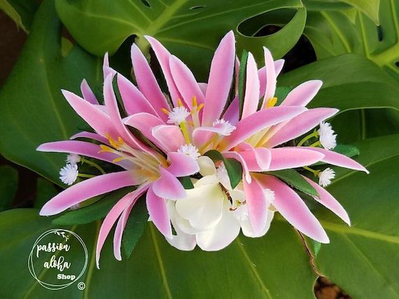 Triple Pink Ginger Hawaiian Flower Hair Clip, Silk Flower Hair Clip, Tropical Hair Clip, Pin up hair clip, Bridal Hair Piece, Aloha Flower