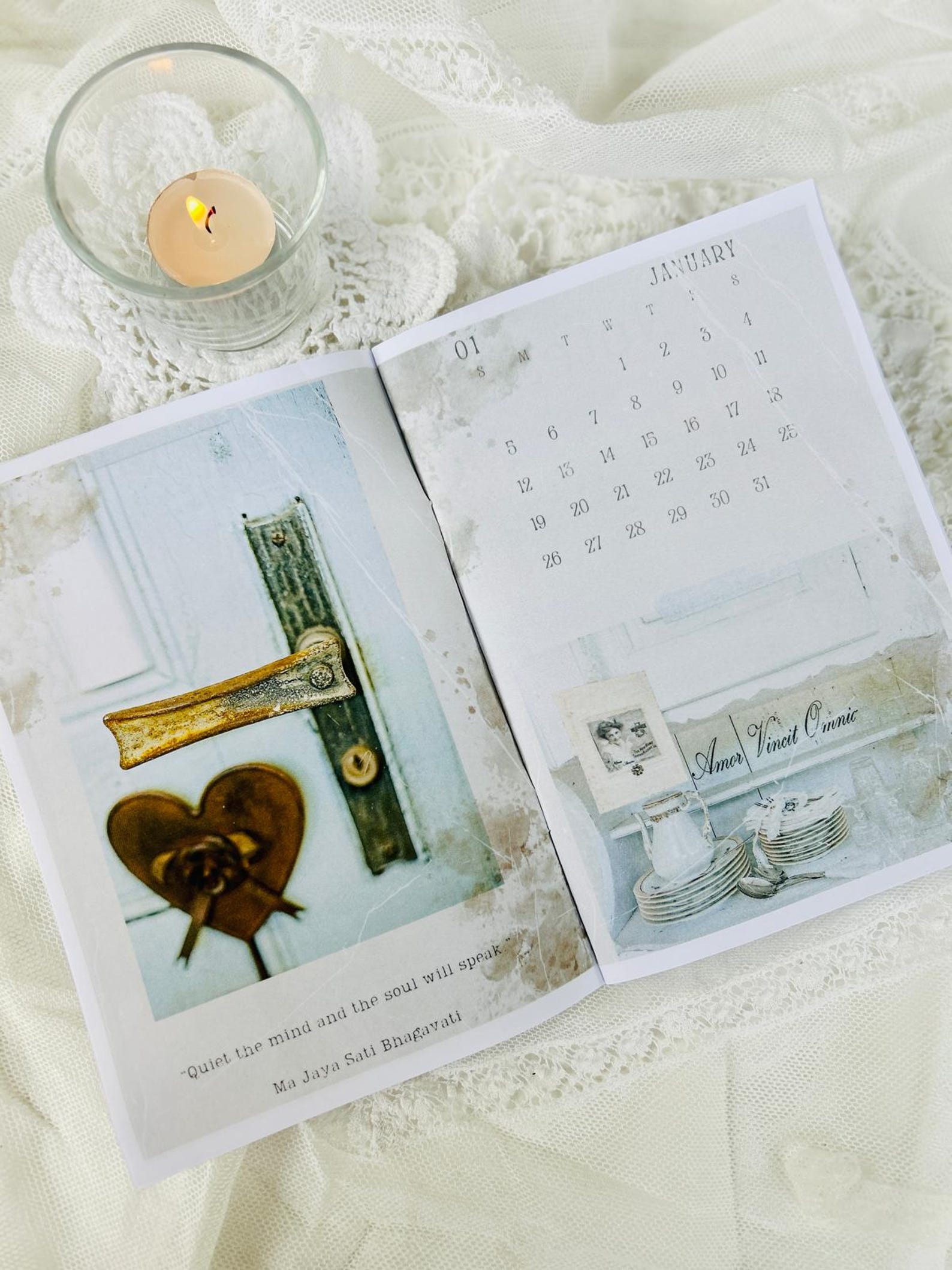Printable Booklet Calendar 2025. From Los Mimis Armoire- Printable ...