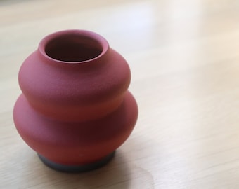 Handgefertigte Keramikvase Wohnkultur Vase im japanischen Stil rot Halter Blumen Knospe
