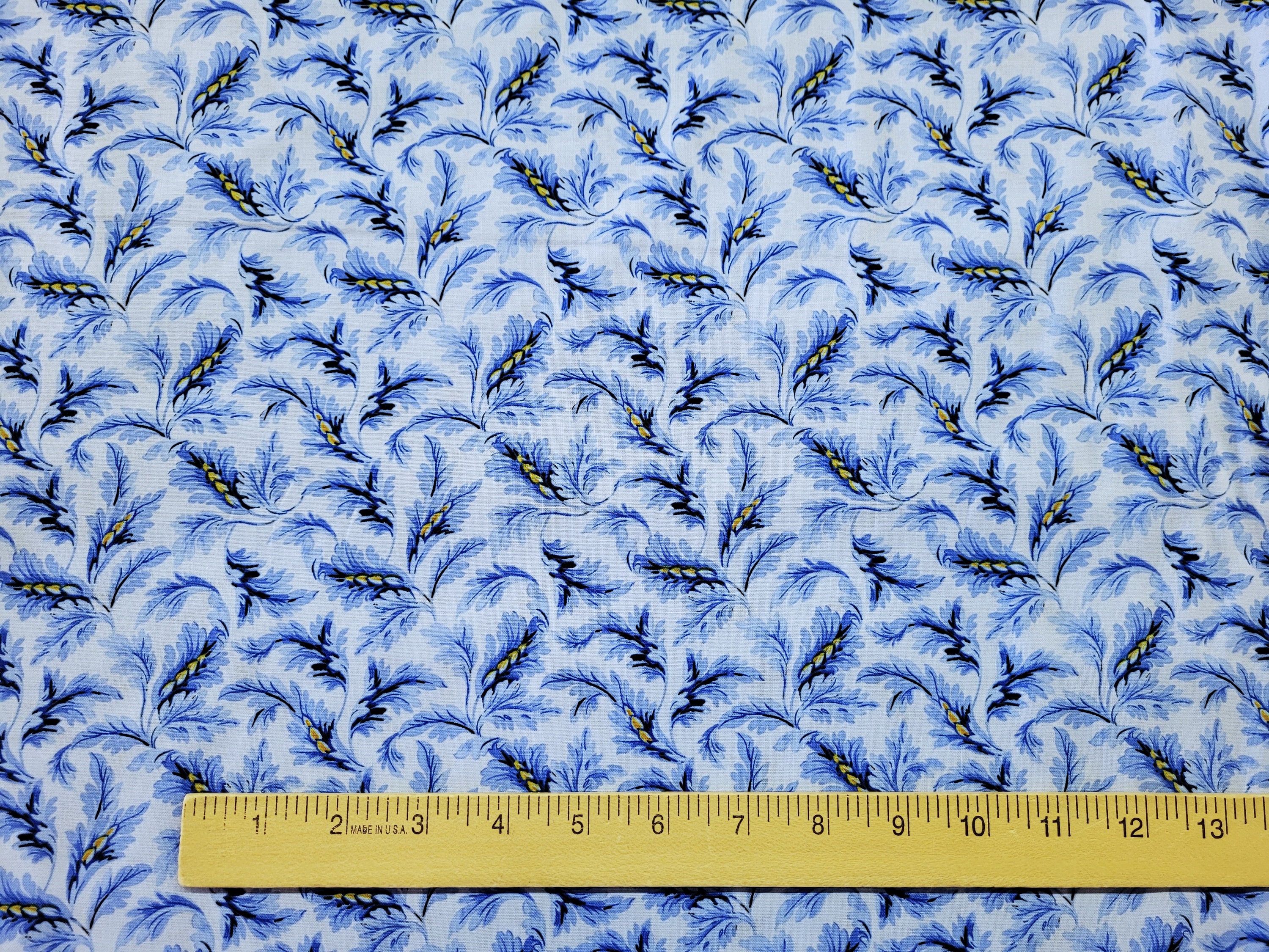 Petite Fleur Acanthus Leaf Scroll Print 100% Cotton Fabric - by the ...