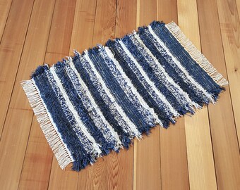 24" x 37" Navy & Oatmeal U. S. Hand Woven Textured Medium Area Rag Rug