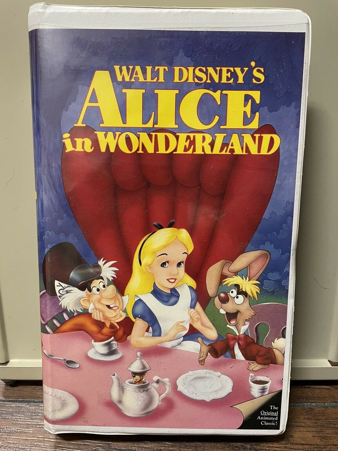 alice in wonderland black tea set