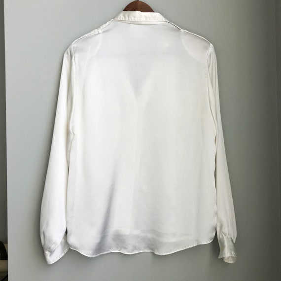 Vintage white satiny blouse - image 2