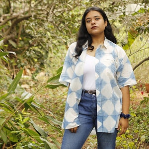 Indigo Geometric shibori short sleeves shirt with moon yoke & embroidery pocket, short sleeves shirt with moon yoke, image 3