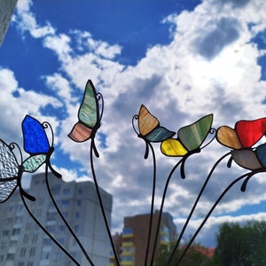 Stained glass plant stake Home decor,Butterfly suncatcher Garden ornaments,Pot decor Mom gift Window glass decor,Insect decorations for home
