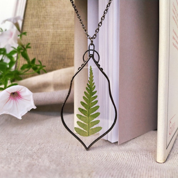 Fern necklace Stained glass fern Elven pendant Pressed fern necklace, Dried fern Magic forest necklace,Botanical jewelry gift,Real fern leaf