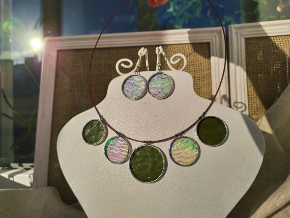 Tiffany stained glass jewelry set, Round glass charm necklace,Colored glass pendant Transparent glass earrings,Handcrafted exclusive pendant