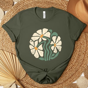 Daisy Shirt, Wildflower Tshirt, Boho Flowers Shirt, Women Floral Shirt, Summer Shirt, Gift for Mom, Botanical Tee Shirt, Daisies Shirt image 2