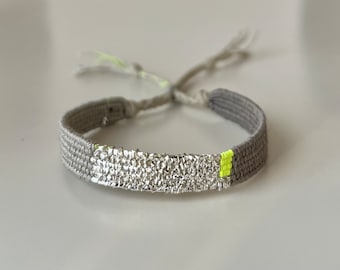 Woven minimalist bracelet with silk and linen in midi width