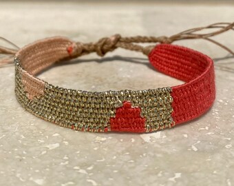 Woven bracelet with silk and linen