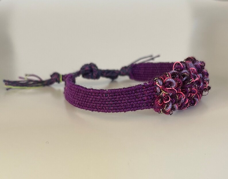 Woven bracelet with silk and linen image 4