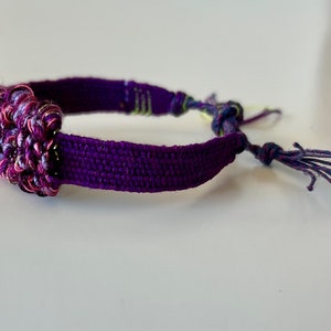 Woven bracelet with silk and linen image 3