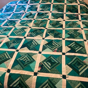 Turquoise Zone - Freeman quilt shop - large quilt - new - ready to ship
