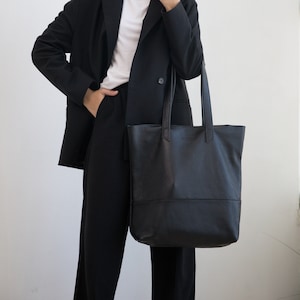 Genuine leather tote bag for women, Black laptop tote bag, Personalized leather tote, Handmade tote bag, Shoulder shopper for girlfriend