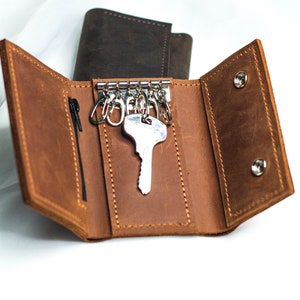 Portachiavi in pelle personalizzato, portachiavi personalizzato, portachiavi con monogramma, astuccio portachiavi, regalo per lui, regalo per lei