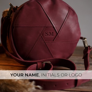 Leather Circle Crossbody Purse, Handmade Customizable Bag, Adjustable Strap Bag, Classic Design Purse, Unique Christmas Gift for Women