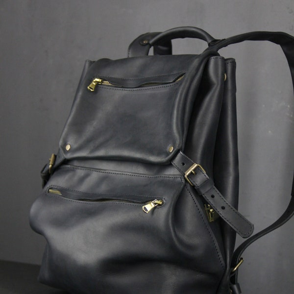 Vintage Leather Backpack, Black Travel Bag with Laptop Sleeve, Full Grain Leather Rucksack with Classic Design, Ideal Gift for Students