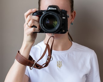 Tracolla in pelle personalizzata per fotocamera, tracolla regolabile per DSLR, regalo per fotografi, accessorio per fotocamera con incisione personalizzata