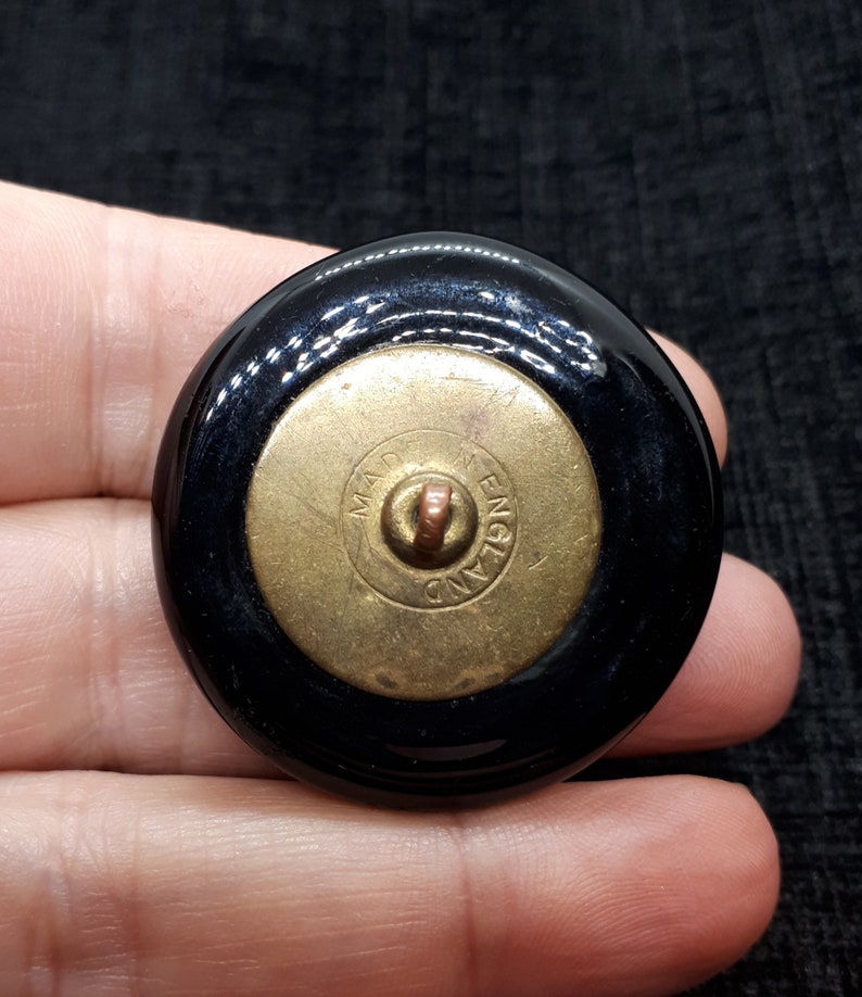 Orplid bimini black glass button