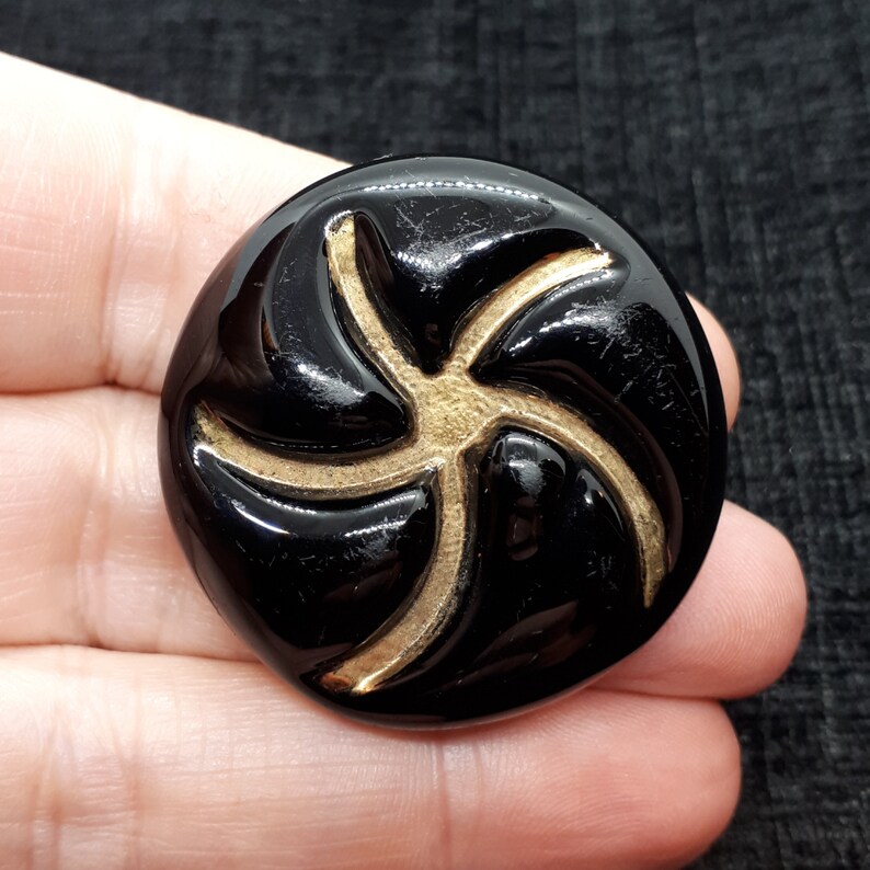 Orplid bimini black glass button