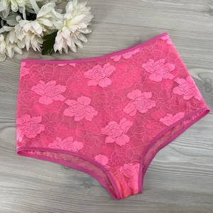 Luxury 1PCS NO SIDE SEAMS Soft Lace Comfy Ladies High Waist Style Panty