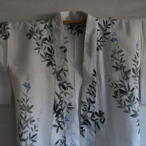 From Collection Noble Vintage Original Japanese Cotton Kimono White w Black/Blue Flowers