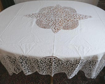 T48 Gorgeous Handmade Vintage Linen Tablecloth Opulent Needlework 90x74"