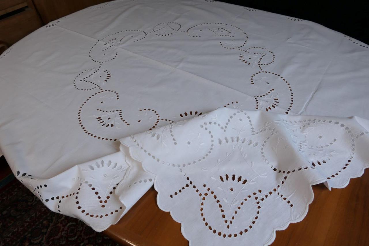 S3 Adorable Handmade Antique Linen  Tablecloth Embroidery & Cutwork 58x47"