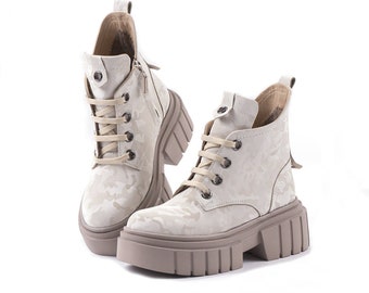 Platform Combat Boots with Camouflage Print in Ecru Color ~ Natural Leather ~ Boots with Ties ~ Platform Boots ~ Round Toe Boots