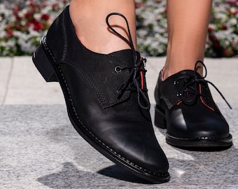 Handgefertigte schwarze Leder Oxford-Schuhe: Damen Schnürung Business Casual