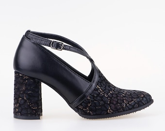 Women's Black Elegant Shoes with Patterned Heel