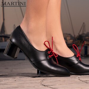 Women Shoes ~ Leather Oxford Shoes ~ Red Tie Shoes ~ Natural Black Leather ~ Ladies Dress Shoes ~ Thick Heels ~ Elegant Shoes ~Comfort Shoes