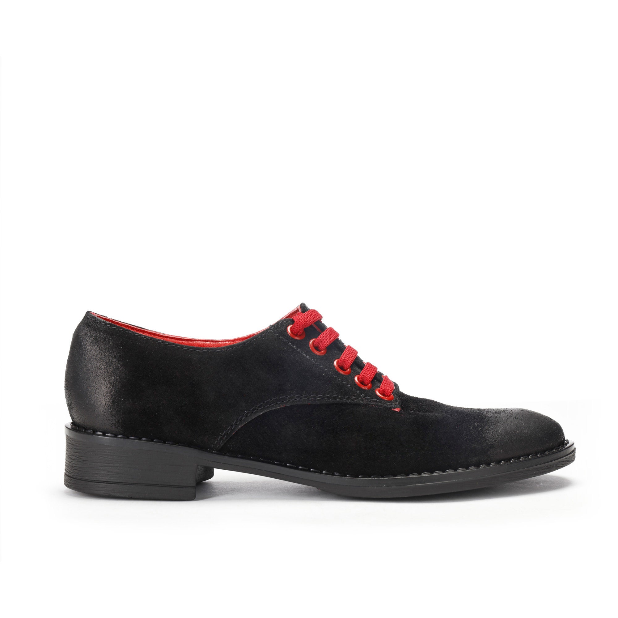 suede saddle shoes