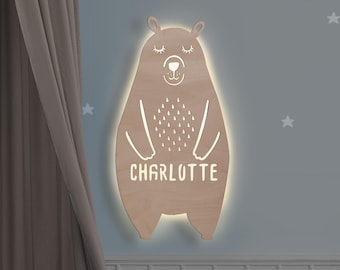 Personalisierte Wandlampe Holz Bär, Geschenk zur Geburt, LED Schlummerlicht, Nachtlicht für Baby, Kinderlampe, Kinder Nachtlicht, hellomini
