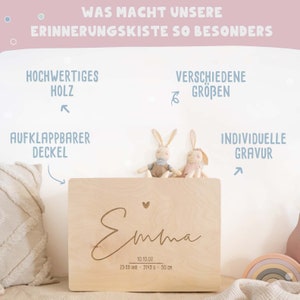 Pu&ograve; includere: Una scatola di legno per ricordi con un coperchio a cerniera, personalizzata con il nome "Emma", la data "10.10.02" e le misure "23:59 UHR - 3145 G - 50 CM". La scatola &egrave; realizzata in legno di alta qualit&agrave; ed &egrave; disponibile in diverse dimensioni.