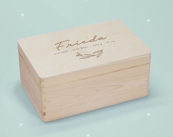 Personalisierte Erinnerungskiste Baby aus Holz, Holzkiste mit eingraviertem Namen Aufbewahrungsbox für Kinder, Geschenk zur Geburt, Taufe