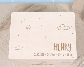 Personalized memory box baby, wood, wooden box, wooden box, engraved name storage children's gift for birth baptism, mountain world