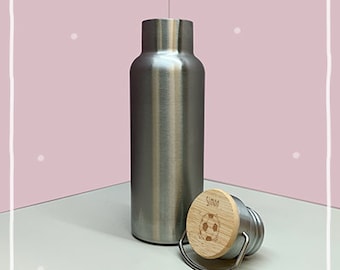 Personalized drinking bottle 500ml, insulated bottle for children made of stainless steel with bamboo lid, gift for school, football, hellomini