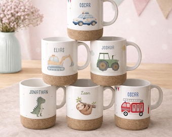 Personalisierte Tasse mit Korkboden für Jungs, Kindertasse mit Wunschdruck, Kinderbecher mit Namen, Geschenk zum Geburtstag Kind, hellomini