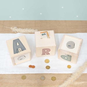 Personalized wooden money box "Letter" - Birthday gift - Back to school gift - Wooden baby money box - Birth - hellomini image 8