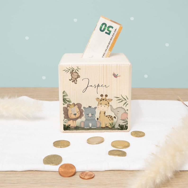 Caja de dinero personalizada safari de madera para niños regalo de cumpleaños alcancía caja de dinero de madera regalo de bebé nacimiento regalo de Pascua imagen 1