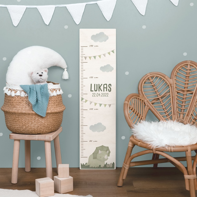 Personalisierte Messlatte Kinder Holz, Messlatte Junge 70-140 cm, Kinderzimmer Deko Holz, Wanddeko Holz, Ostergeschenk Junge, hellomini Grüner Dino