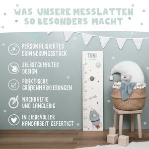 Personalisierte Messlatte Kinder Holz, Messlatte Junge 70-140 cm, Kinderzimmer Deko Holz, Wanddeko Holz, Ostergeschenk Junge, hellomini Bild 10