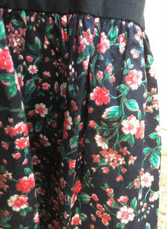 Floral and Black Prairie Skirt - image 6