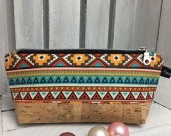 Kosmetiktasche / Federmappe Hippie / bunt