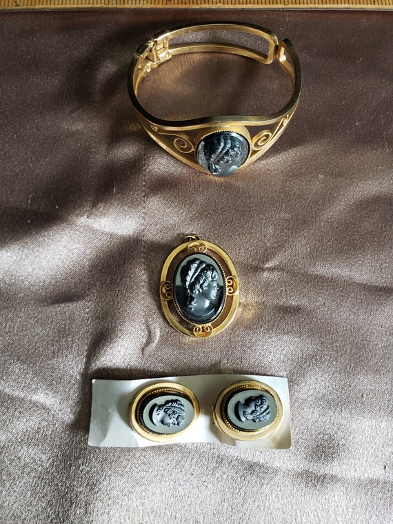 Camée Vintage En Nacre - Pour Broche, Pendentif, Parure - À Nettoyer Et Monter - Occasion