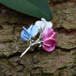 ATLondonJewels Sweetpea Pink White Blue Flower Brooch on Bark ATH503