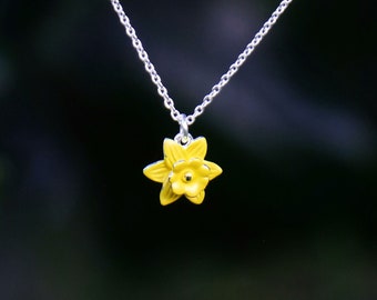 Daffodil Yellow Flower Delicate Pendant Necklace