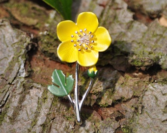 Buttercup Yellow Flower Brooch